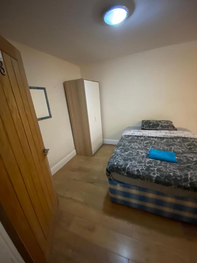 Big Rusholme With Tv And Private Bathroom-parking&wifi Bed & Breakfast