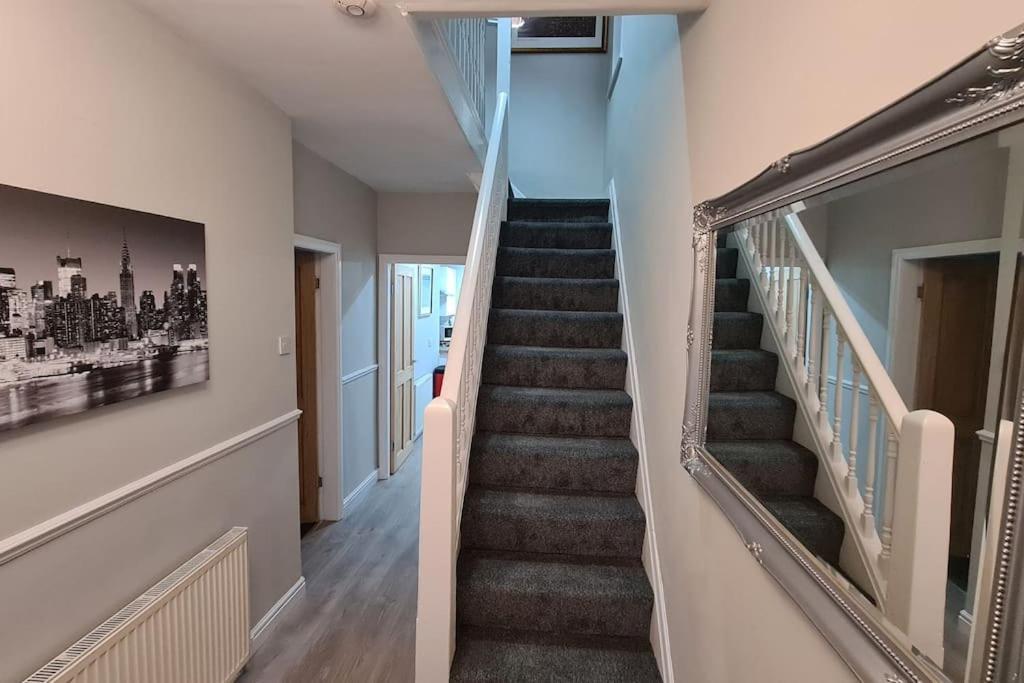Stunning Home. Free Parking. Manchester
