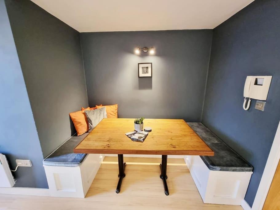 Luxury 1 Bedroom Next To Ao Arena & Victoria Train * Manchester