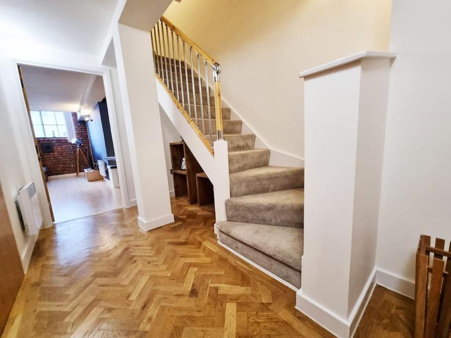 Luxury 1 Bedroom Next To Ao Arena & Victoria Train Manchester