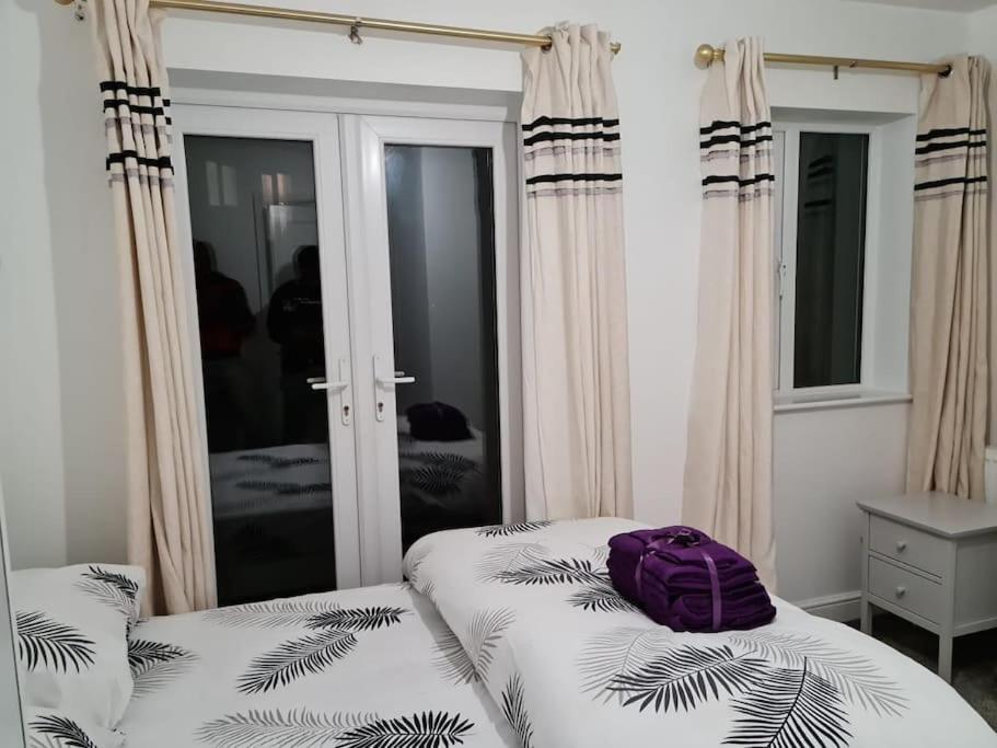 Impeccable 4-bed House Near Centre Holiday home Manchester