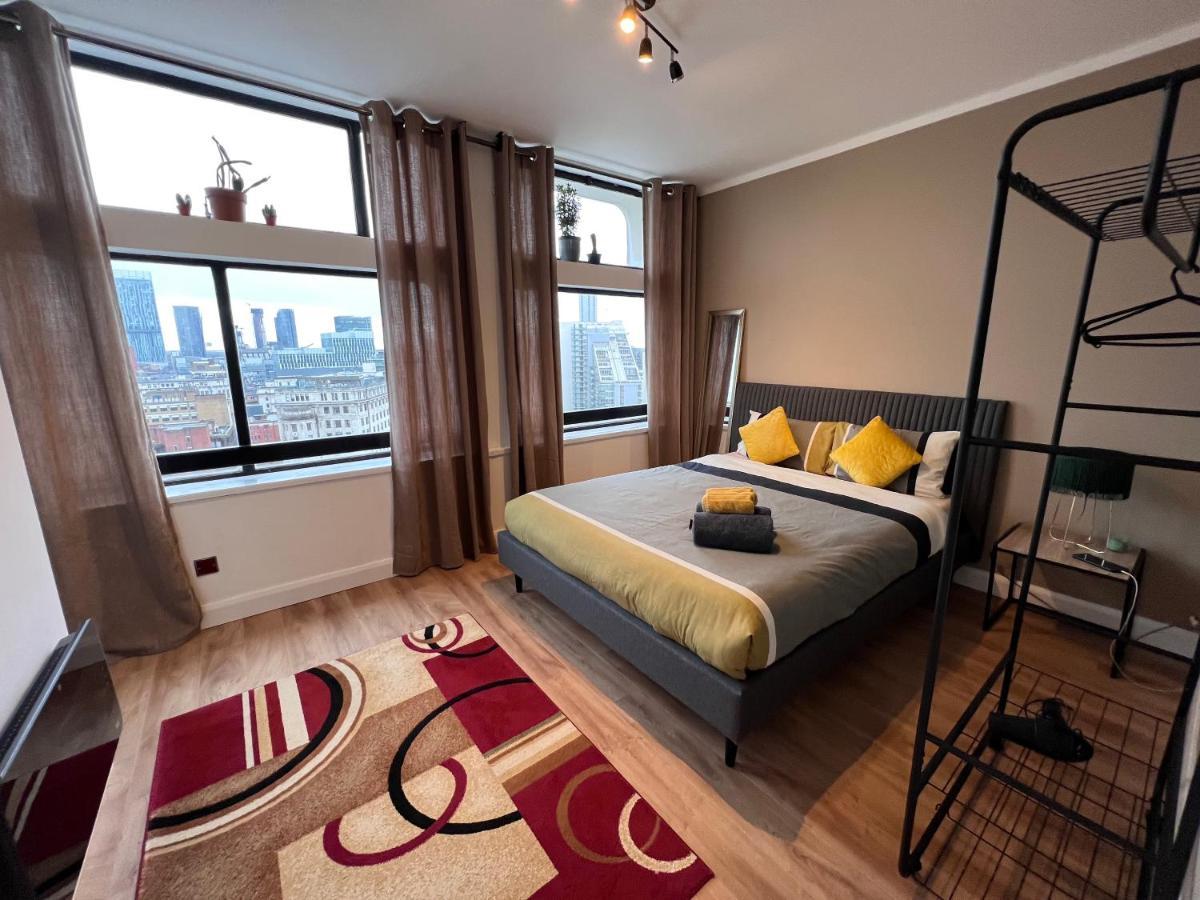 View 2 Bedrooms Flat Manchester