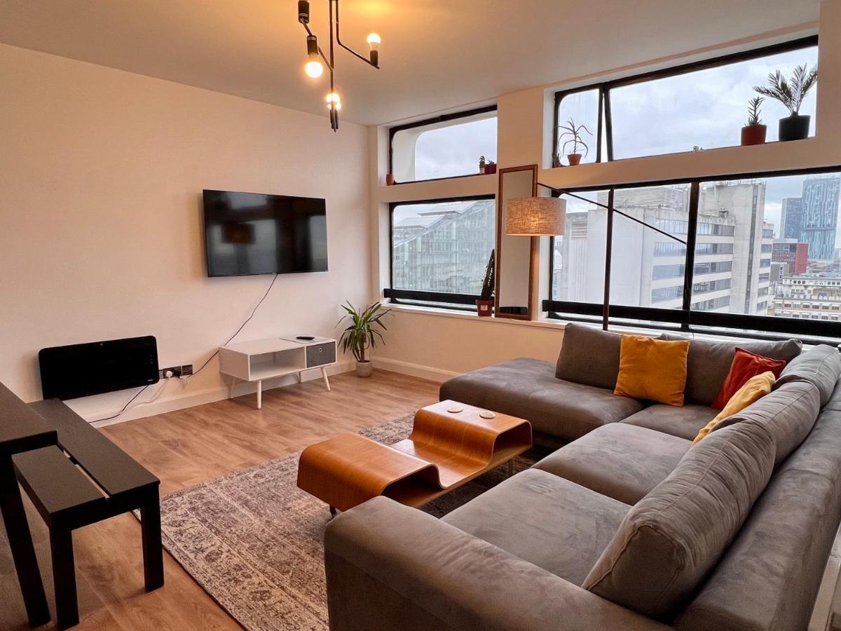 View 2 Bedrooms Flat *
