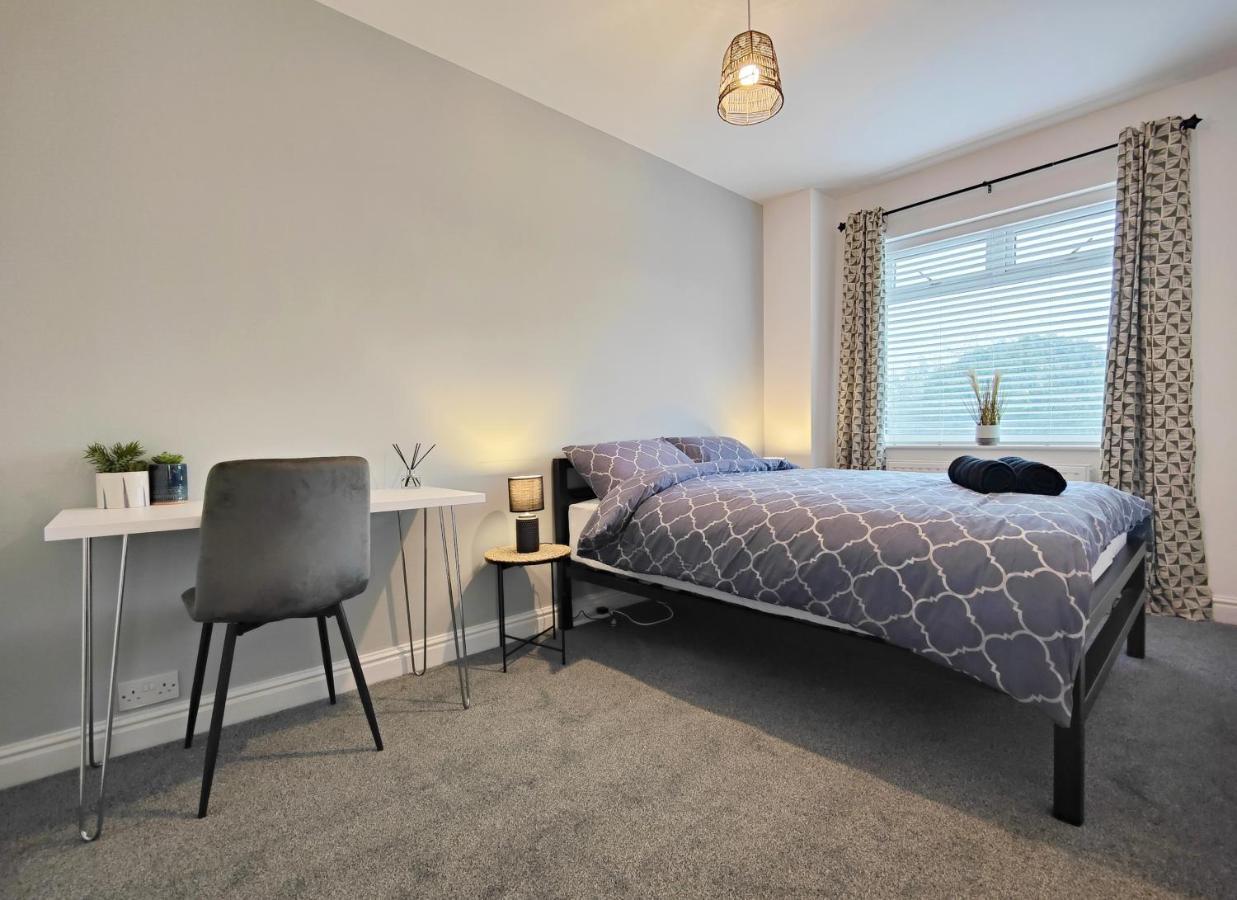 Stott House - Bright Spacious Townhouse 15 Minutes To Central With Free Parking *