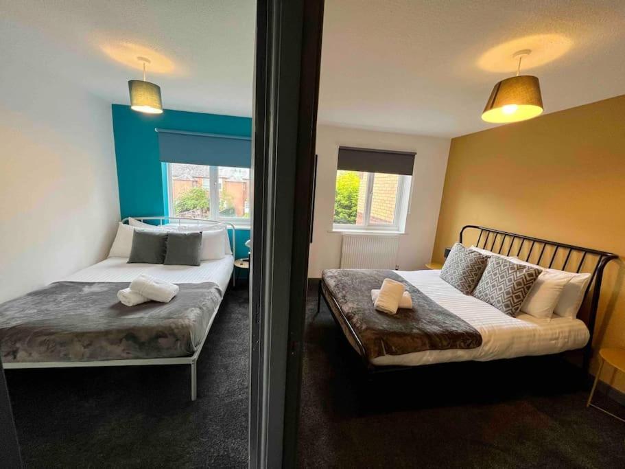 3 Bedroom House With Parking Holiday home *