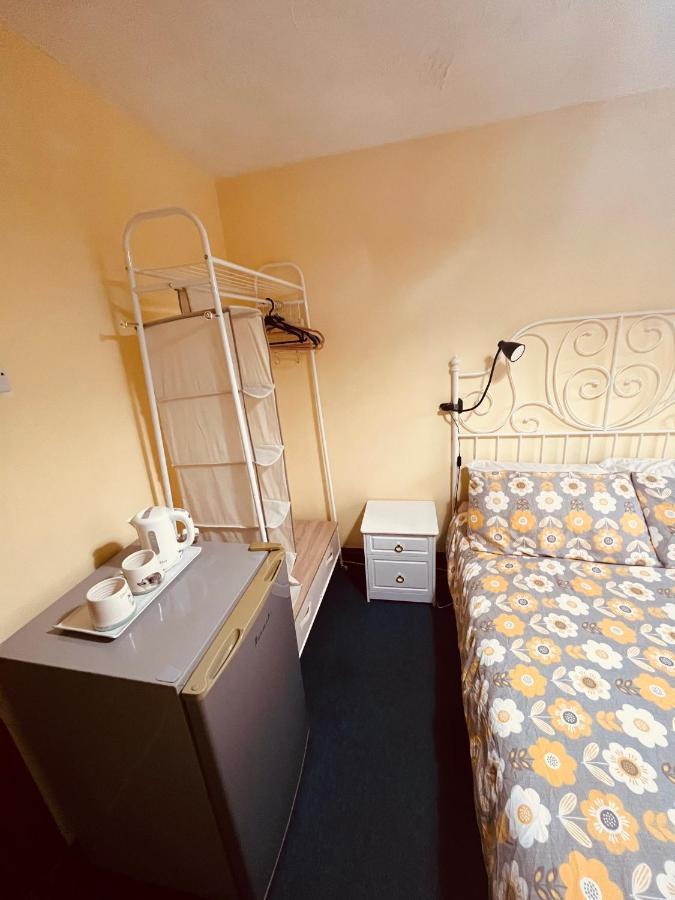 Ladybarn Lane, Accommodatie bij particulieren Manchester