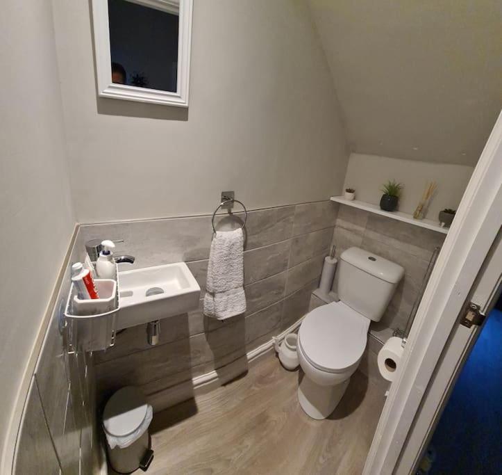 Stunning Home. Free Parking. Manchester