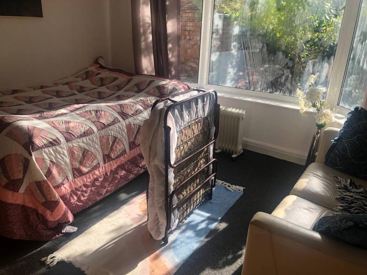 Private Studio Flat Great Location In Appartement Manchester