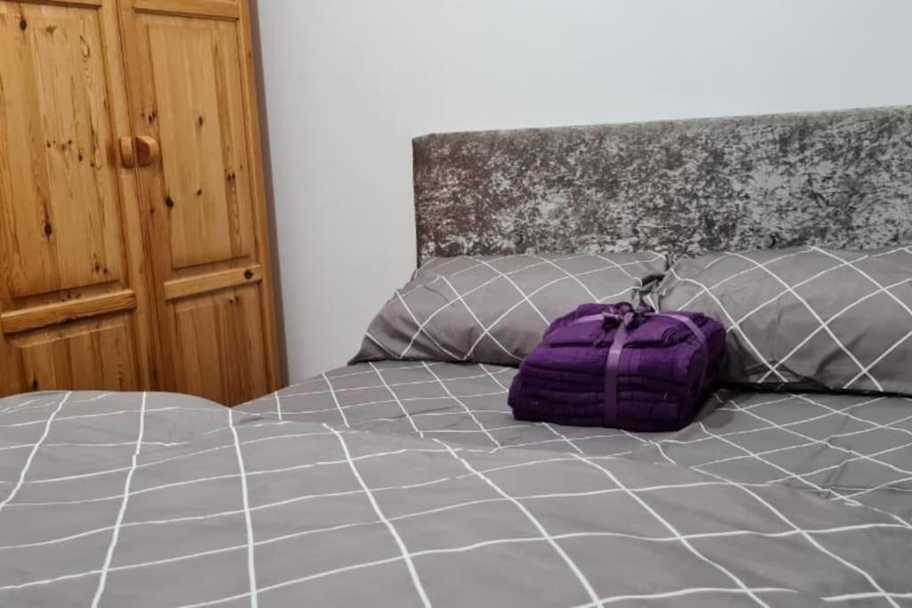 Impeccable 4-bed House Near Centre Manchester