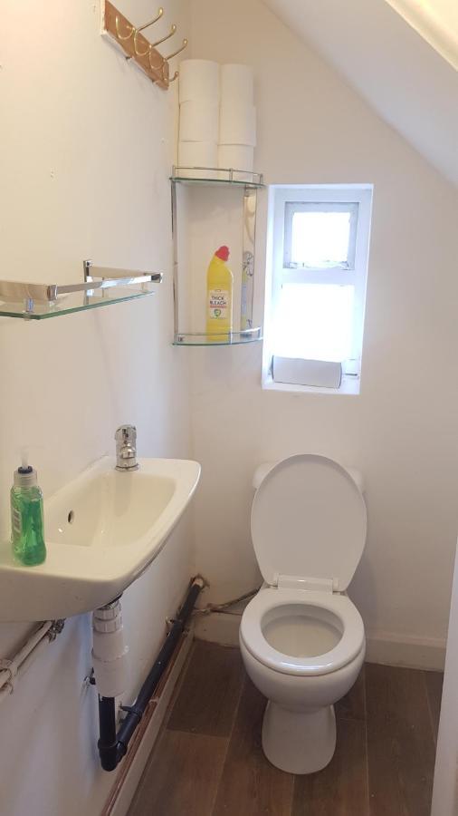 Single Bedroom In Withington M20 1 Single Bed, Rm4 Bed & Breakfast Manchester
