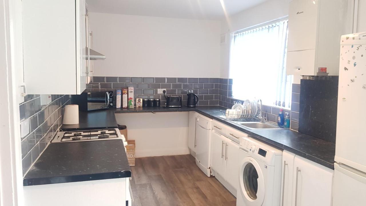 Single Bedroom In Withington M20 1 Single Bed, Rm4 Bed & Breakfast *