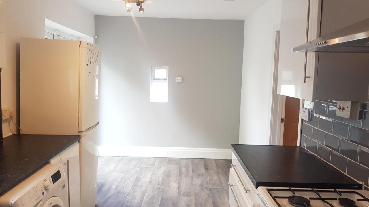 Single Bedroom In Withington M20 1 Single Bed, Rm4 *