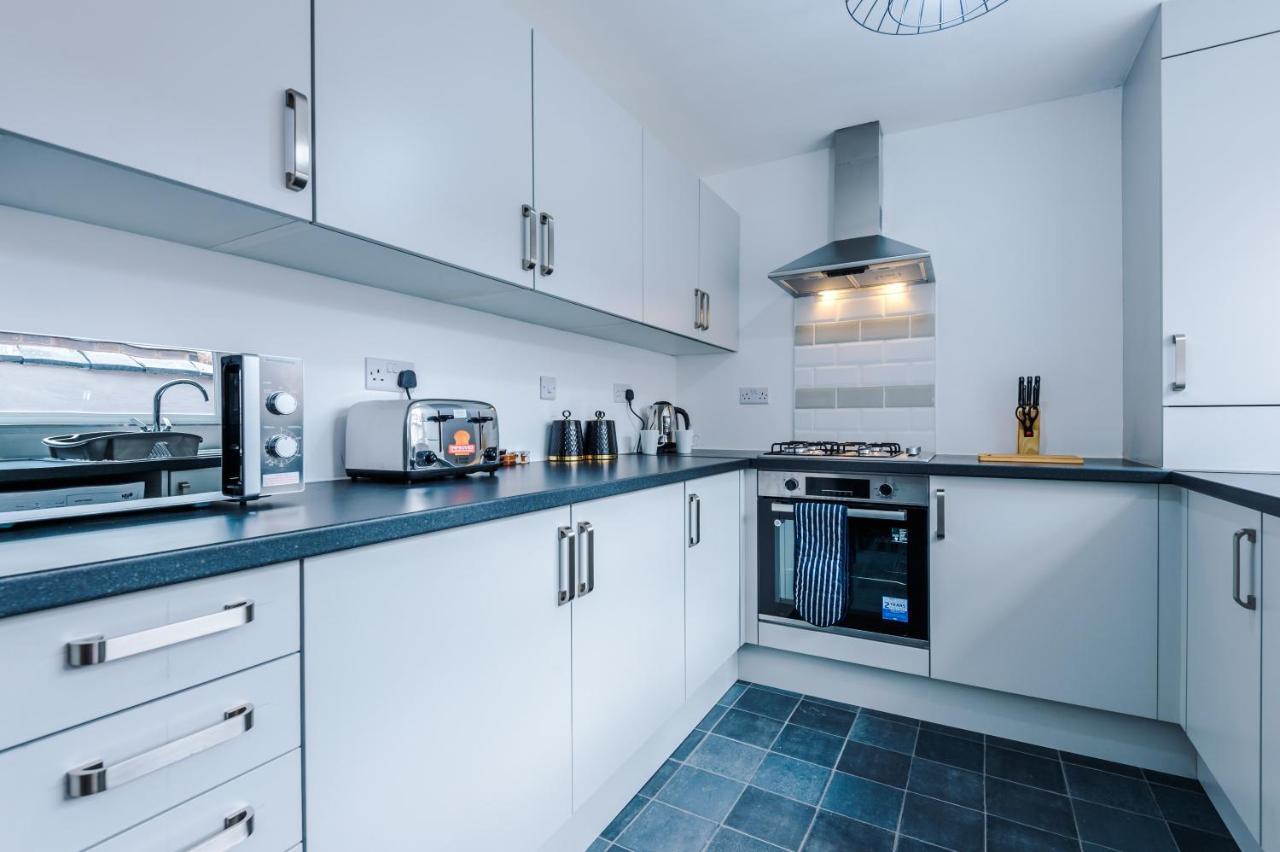 Holiday home Three Bedroom With Free Parking