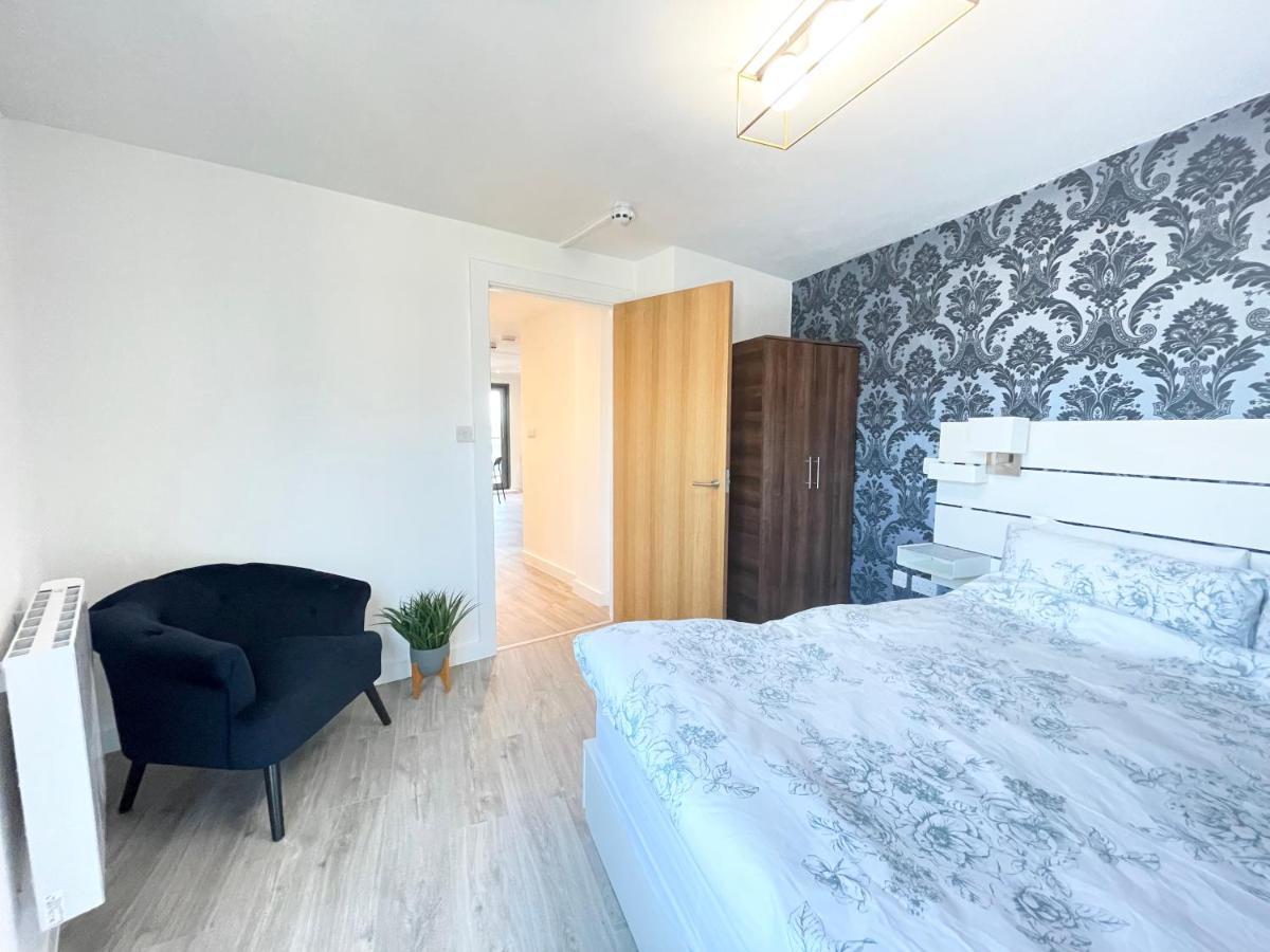 Appartement Centre, Floor Apartment, Two Balconies