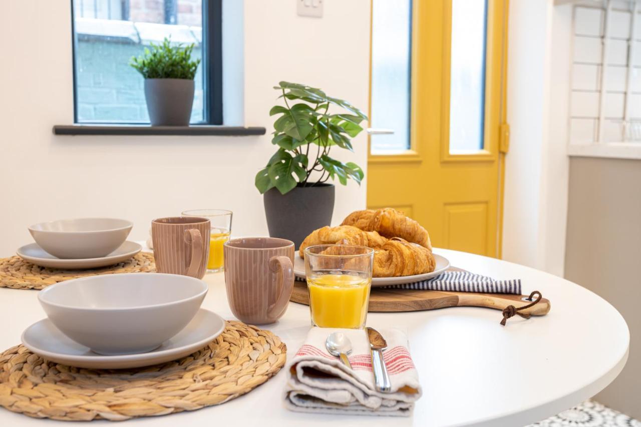 Stunning Scandi 3 Bed House In Manchester-parking Holiday home Manchester