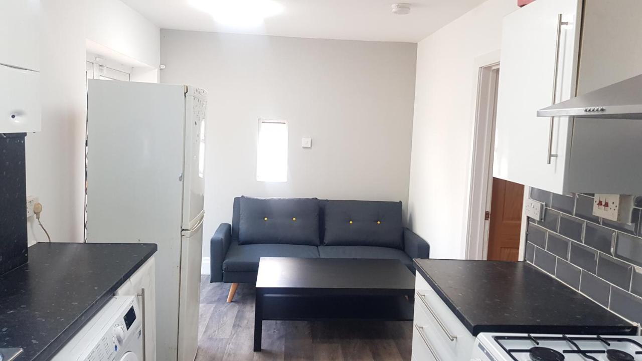 Single Bedroom In Withington M20 1 Single Bed, Rm4 *