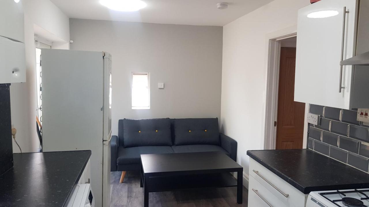 Single Bedroom In Withington M20 1 Single Bed, Rm4 Manchester