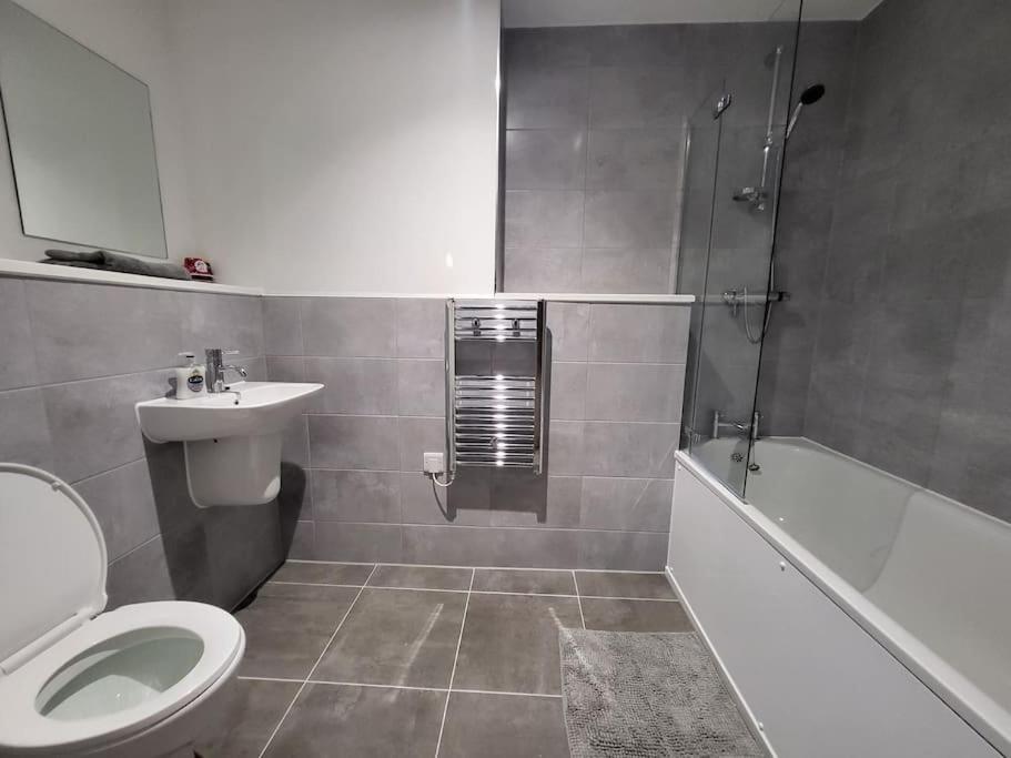 Beautiful 2 Bedroom Salford Quays Appartement