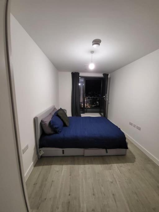 Beautiful 2 Bedroom Salford Quays