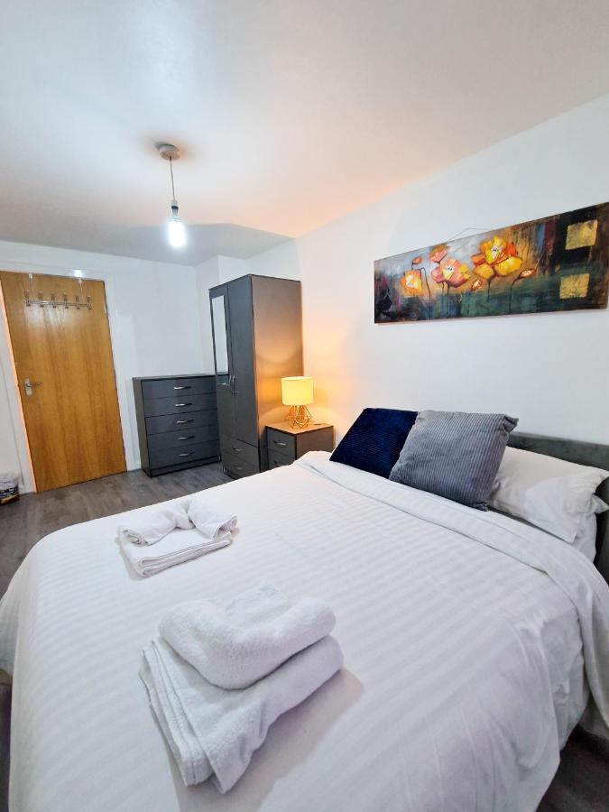 Appartement Spacious For And Contractor Groups In Salford - Private Parking - By Nmb Serviced