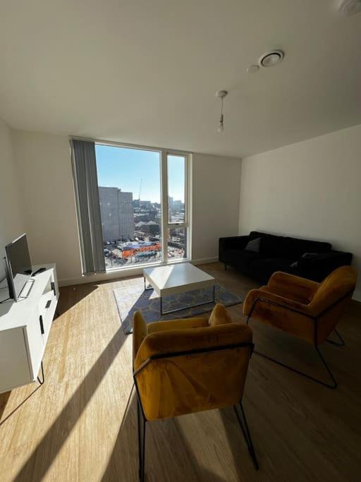 Stylish 2 Bedroom Centre