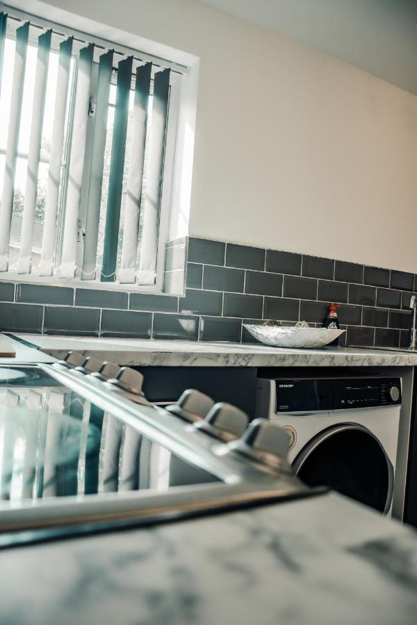 Bv Stylish Homely 3 Bedroom Close To Arena Vakantiehuis *