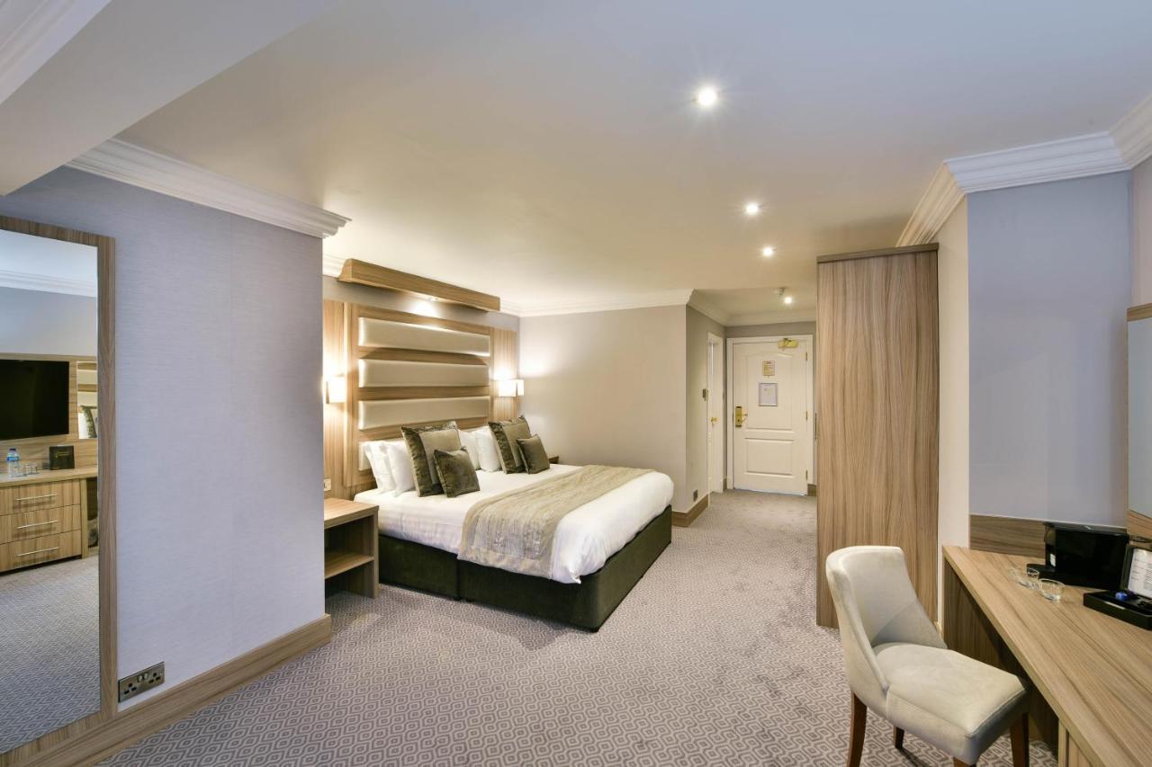 Holiday - - Oldham By Ihg Hotel