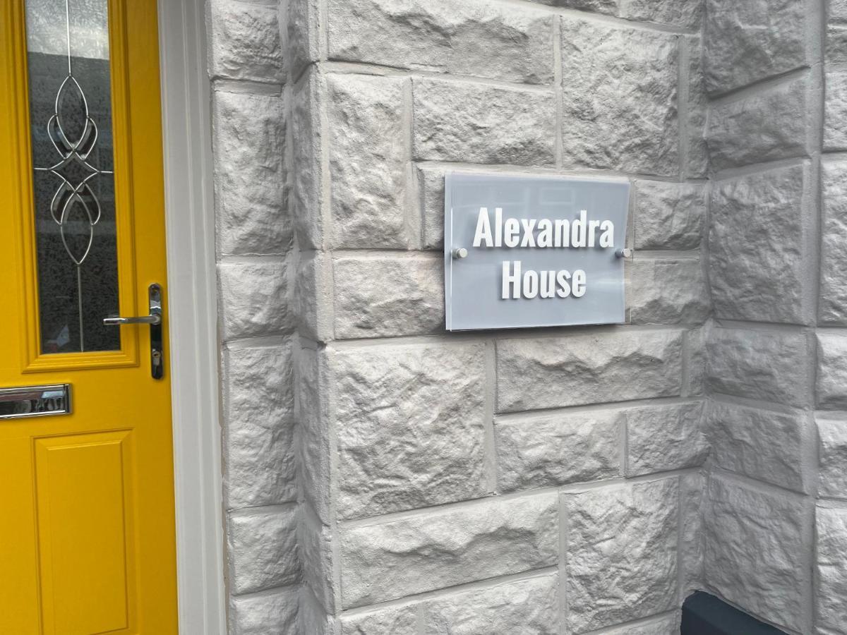 Refurbished 3 Bed House In