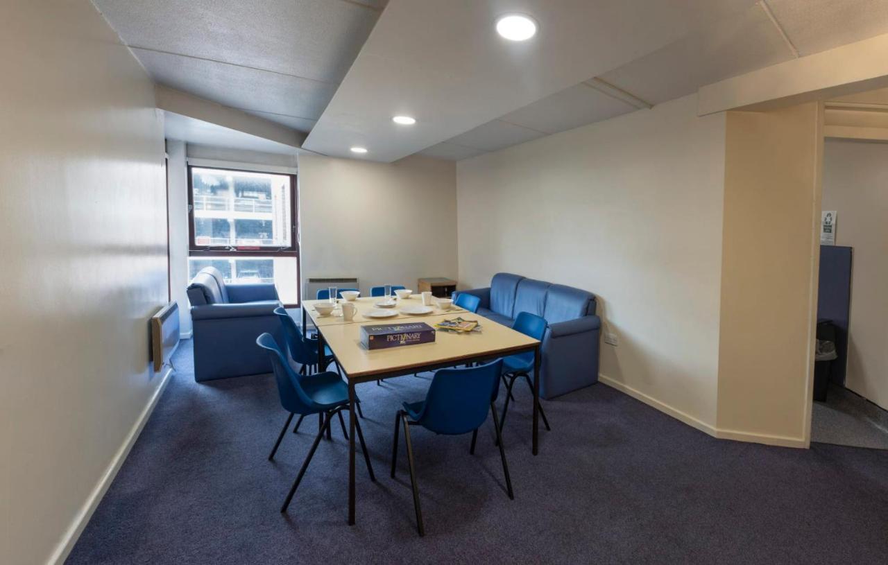 Ensuite Bedrooms With Shared Kitchen At Weston Hall In * Manchester