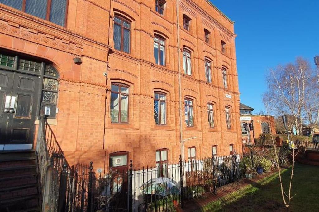 Delightful Period Conversion * Manchester