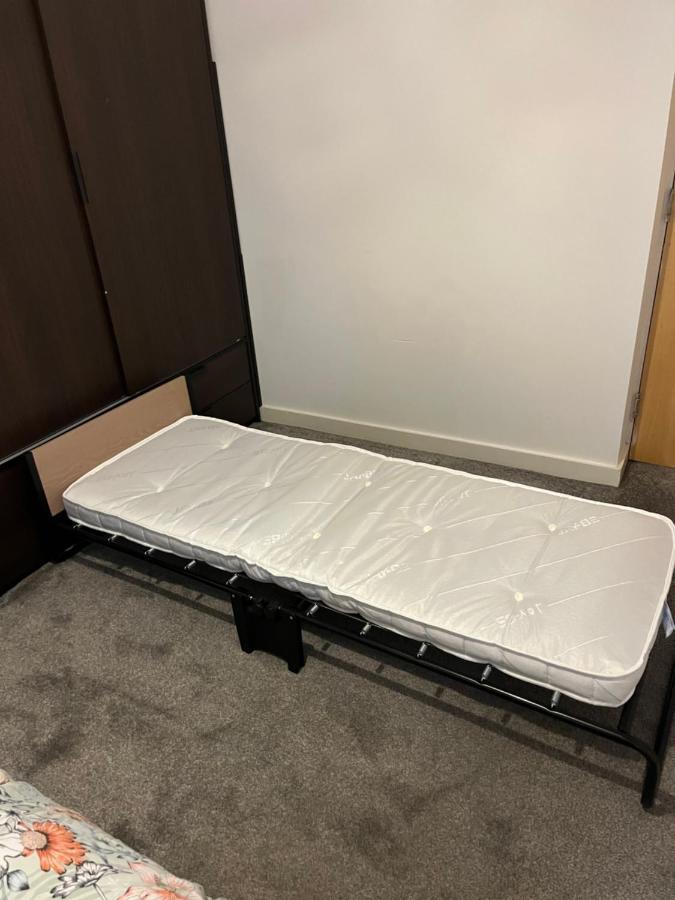 Abbys Free Street Parking Subject To Availability Apartment Manchester