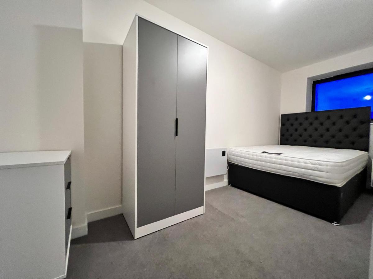 Appartement Affordable In Centre Close To Trafford *