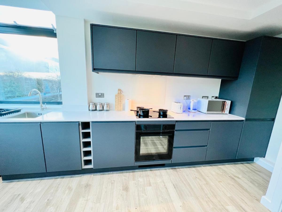 Appartement Affordable In Centre Close To Trafford