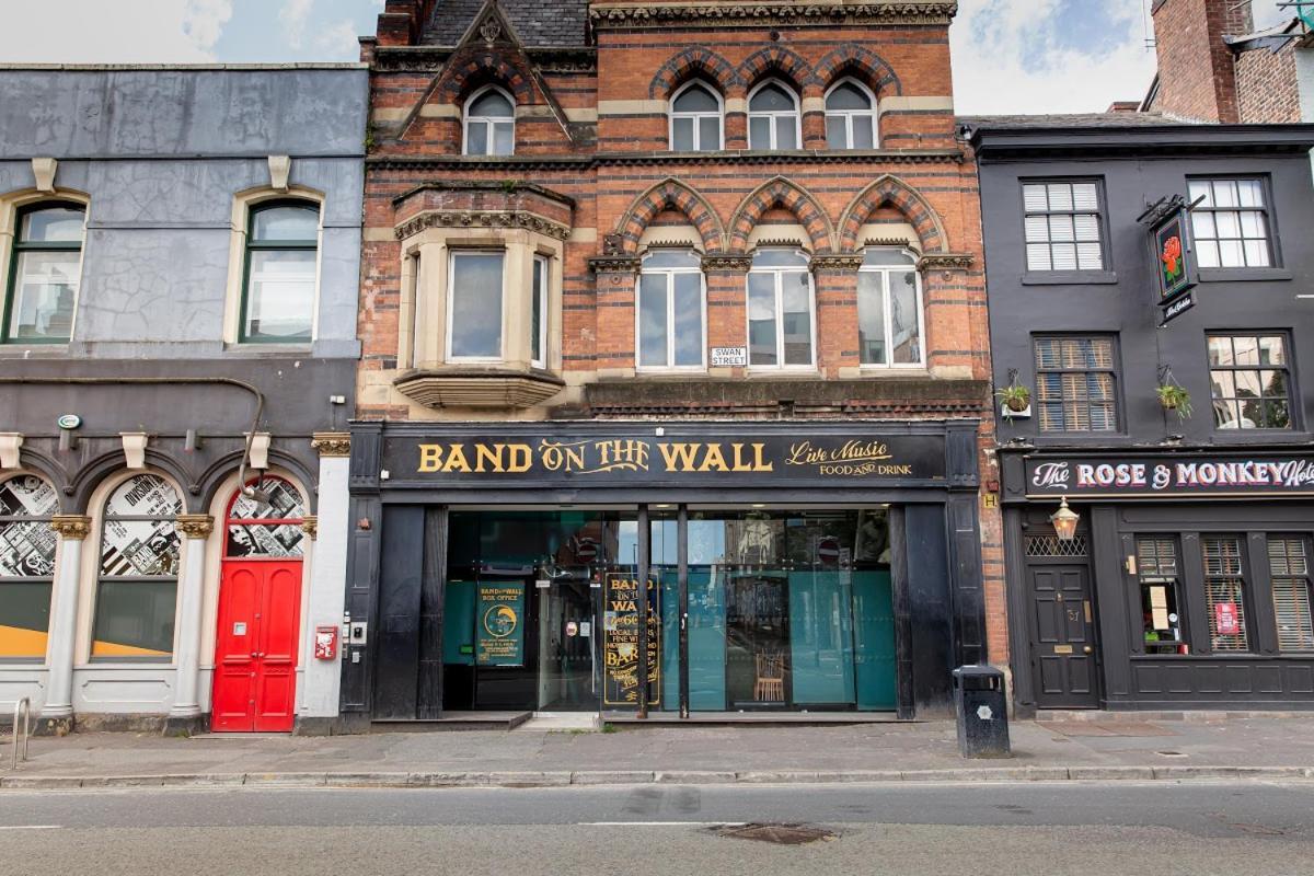 Lewis 3 Well Located Northern Quarter Sleeps Upto 8