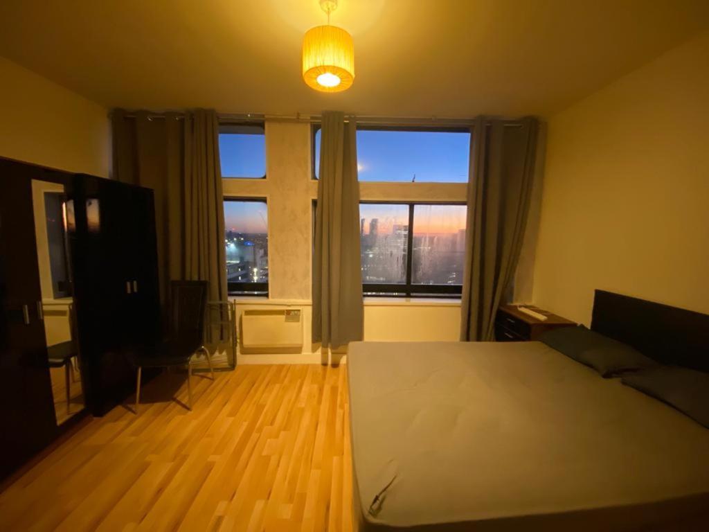 En-suite Double In A Shared In Centre *
