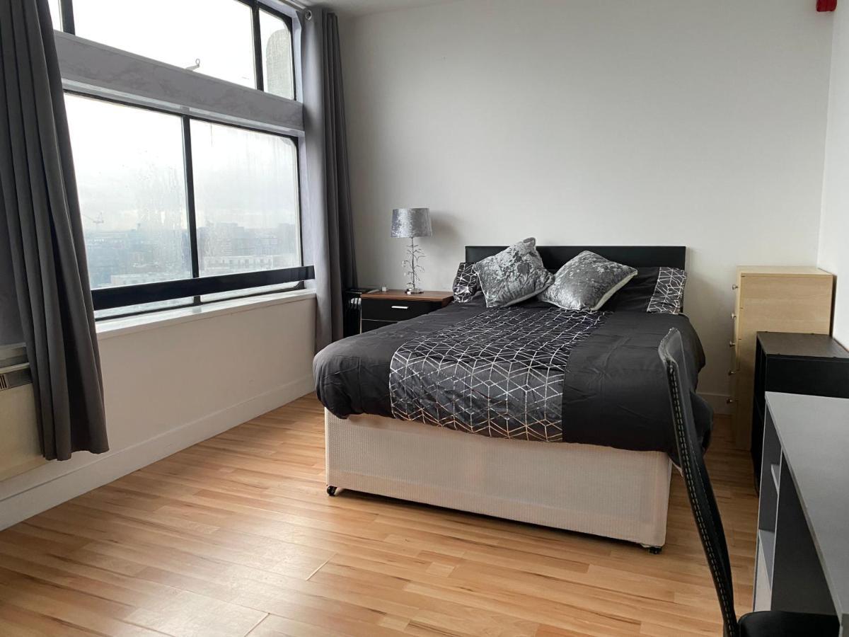 En-suite Double In A Shared In Centre Guest house