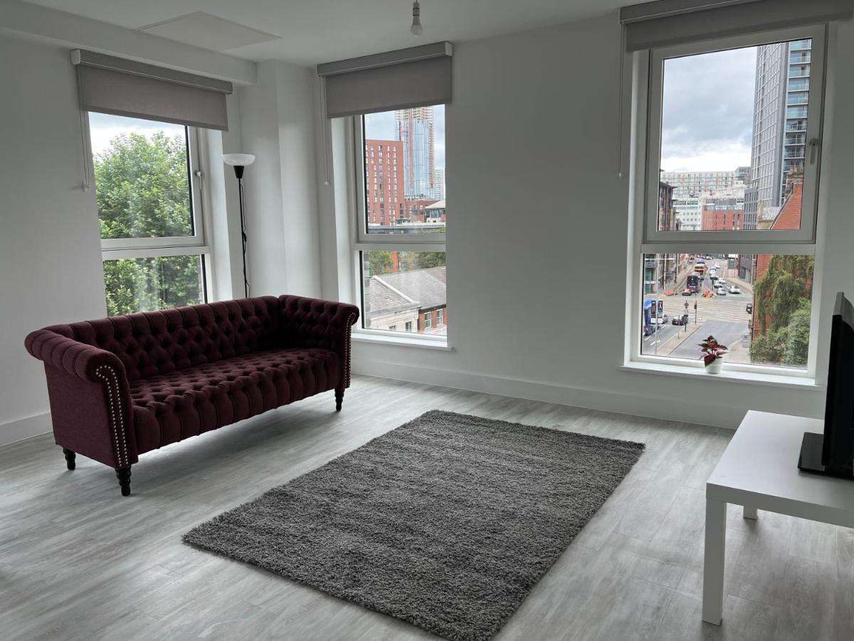 Apartment Crown X Chapel