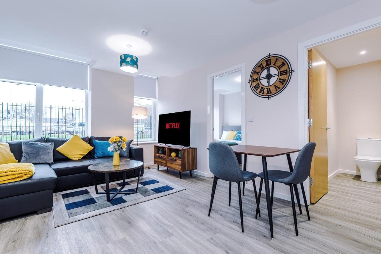 Weelky And Monthly Bookings At Cassia Unit - Telly Homes Ltd -brand New 1 Bedroom Salford, Appartement *