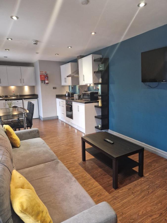 Lewis 3 Well Located Northern Quarter Sleeps Upto 8 * Manchester