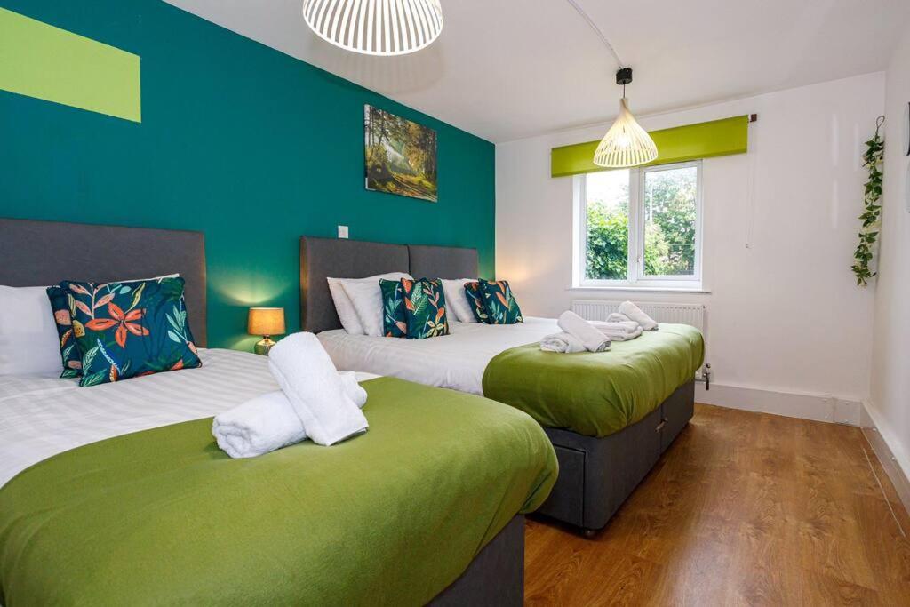 *new*quiet Apt 13min To Ao Arena,free Parking Apartment