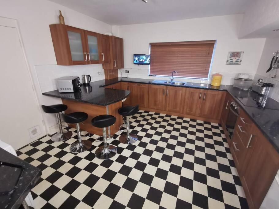 Holiday home Old Trafford City Centre Events 4 Bedrooms 6 Sleeps 3 - 8 Manchester