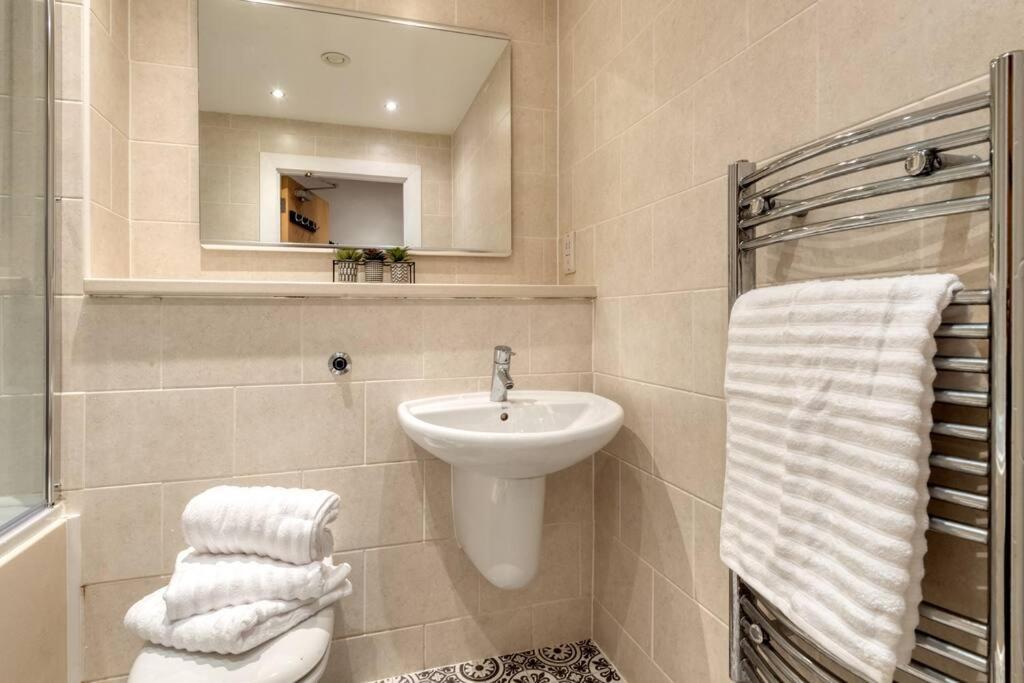 City Centre - Ideal For Longer