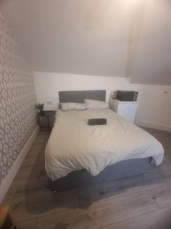 4 With Bathroom In Levenshulme Manchester