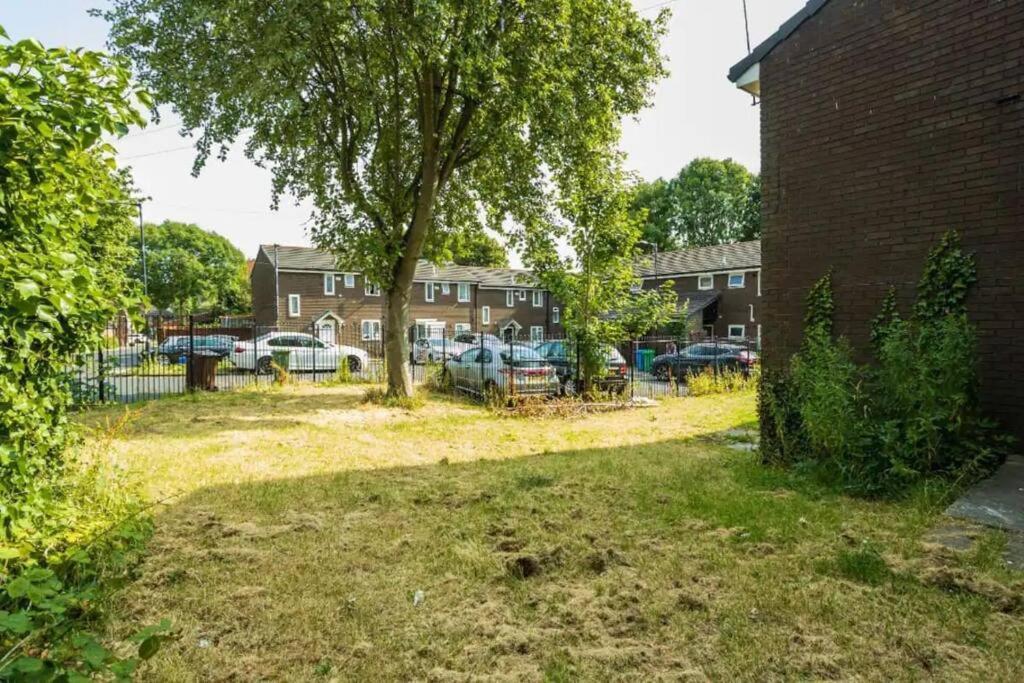 Apartment *new*quiet Apt 13min To Ao Arena,free Parking *
