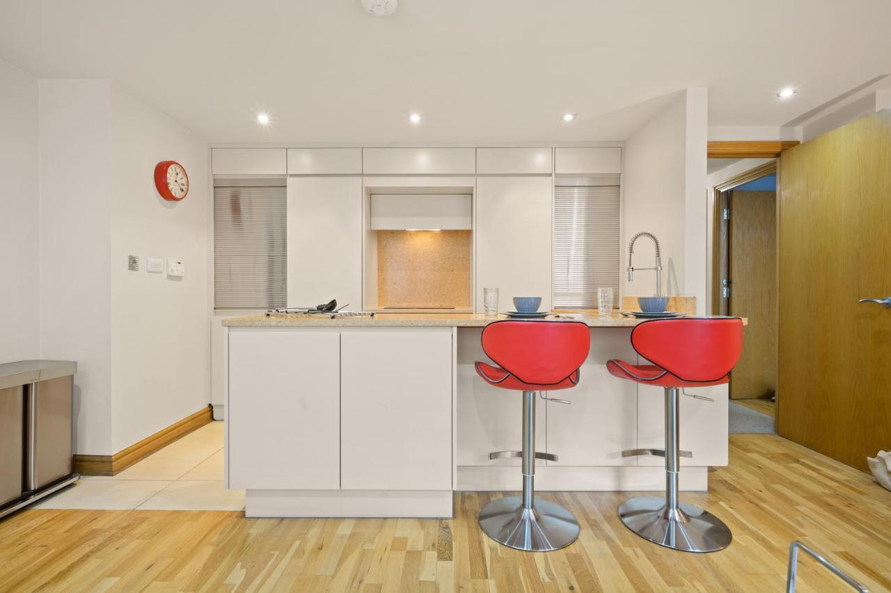 Appartement Lovely 2 Double Bedroom Flat With Patio