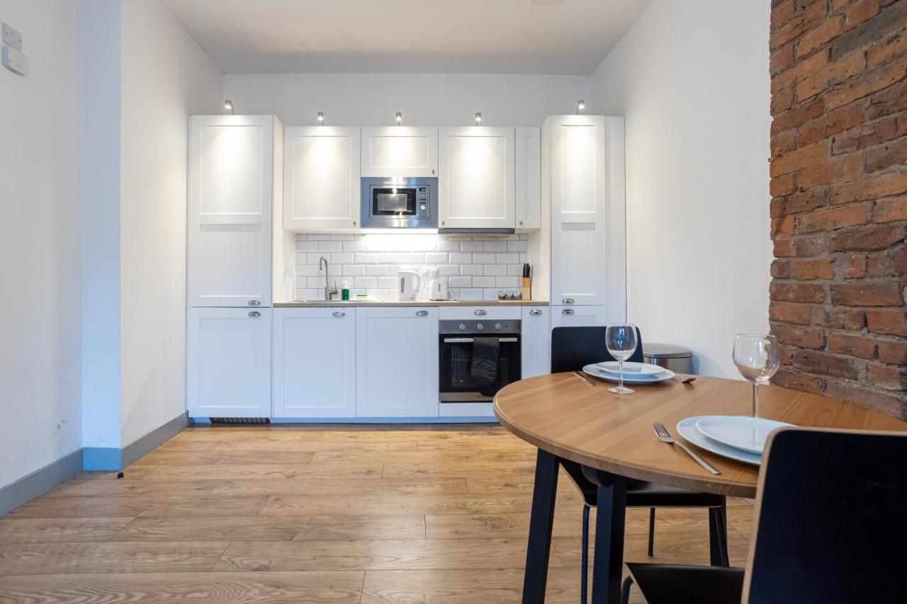 Pillo Serviced - Salford Apartment *