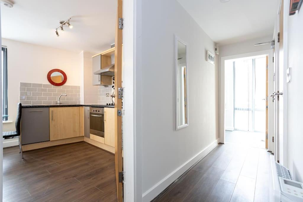 2 Bed Flat Near Deansgate Manchester