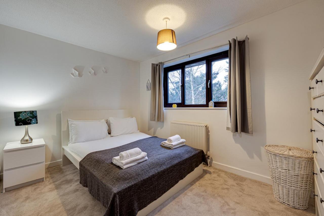 Holiday home Centrally Located Elegant 2 Bed House In Chorlton