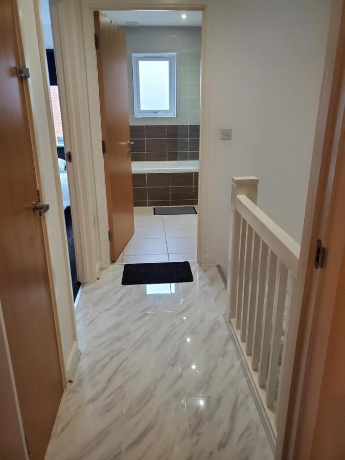 Beautiful & Elegant 2 Bed House Apartment