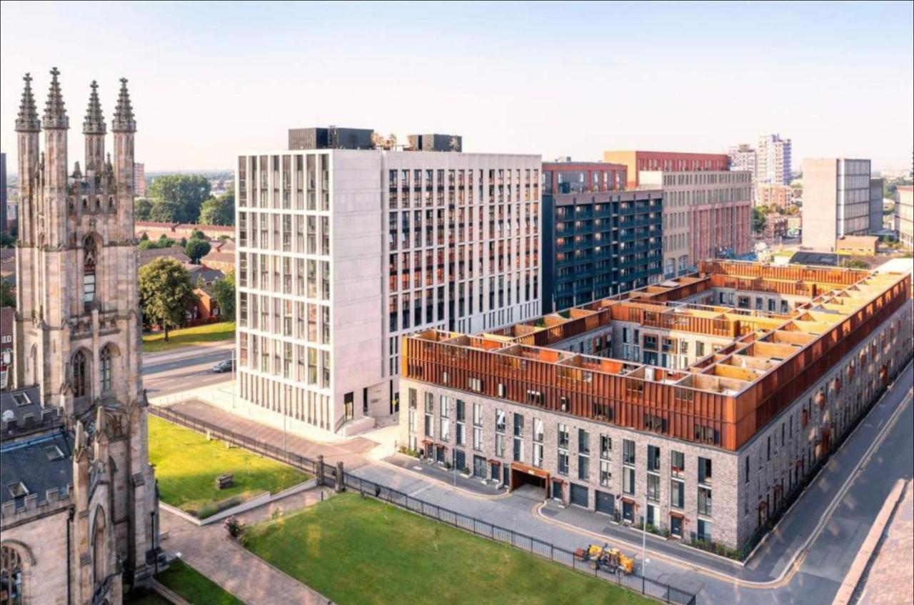 Luxury New Built Split-level Flat With Rooftop Gardens Access Apartment
